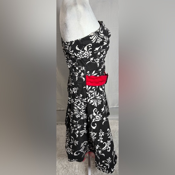 Ruby Rox 13 Belted Strapless Cotton Rockabilly Style Dress - Picture 6 of 9